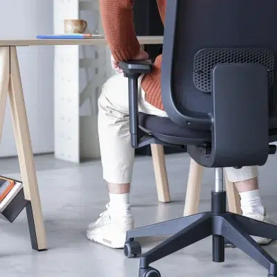 Chaise de bureau ergonomique noire - Slean - Accessoires télétravail – Image 2