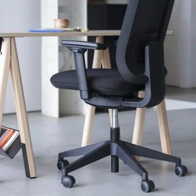 Chaise de bureau ergonomique noire - Slean - Accessoires télétravail – Image 4