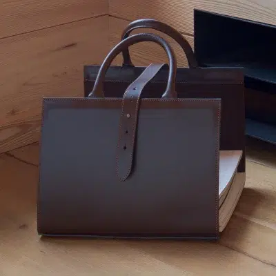Porte revues en cuir - Midipy - Objets du quotidien – Image 4