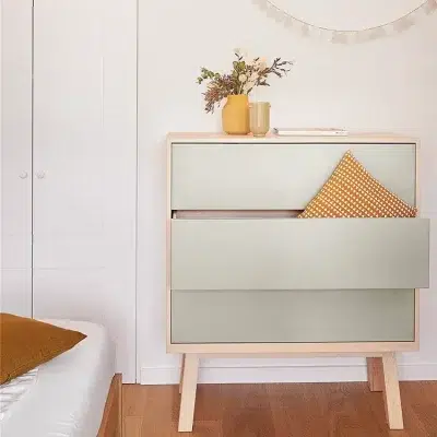 Grande Commode haute 3 tiroirs style scandinave bois massif - Mon petit meuble français - Commodes - Kube – Image 7