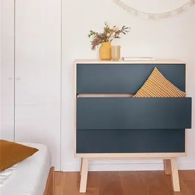 Grande Commode haute 3 tiroirs style scandinave bois massif - Mon petit meuble français - Commodes - Kube – Image 9