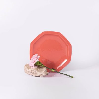 Assiette en porcelaine moderne à dessert octogonale - Ogre la Fabrique - Vaisselle - terracotta