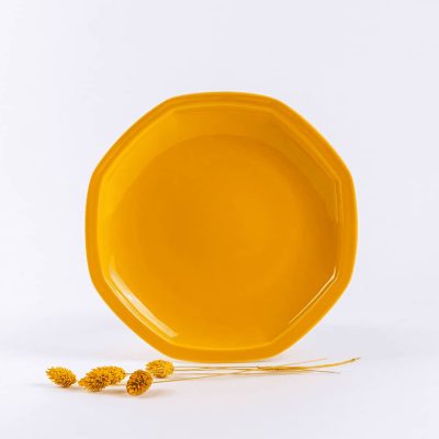 Assiette en porcelaine moderne plate octogonale - Ogre la Fabrique - Vaisselle - 25cm jaune