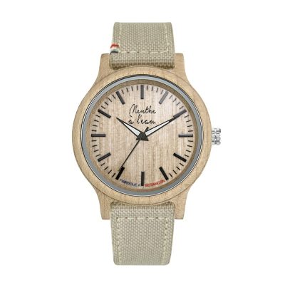montre en bois menthe à l'eau