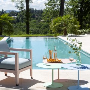 fauteuil exterieur matiere grise