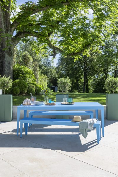 table à manger matière grise