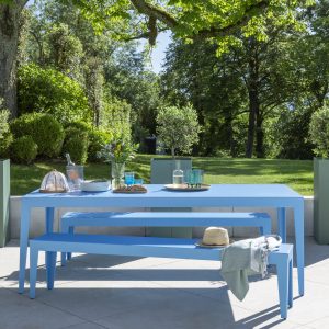 banc et table acier matière grise