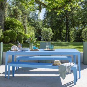 banc et table acier matière grise