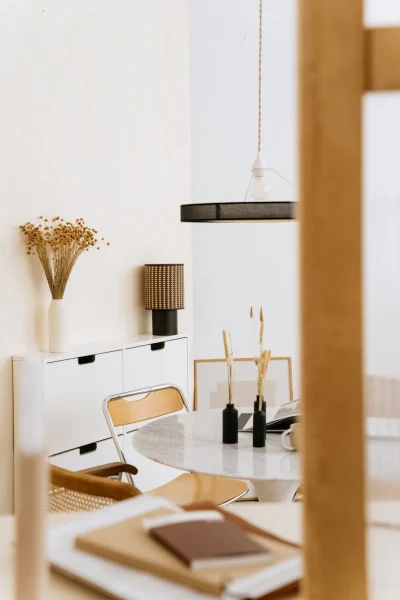 Lampe à poser design - ANSO - Luminaire - Petite Simone raphia marron – Image 3