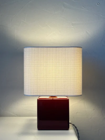Lampes à poser design en bois laqué - ANSO - Luminaire - Mellow bordeaux